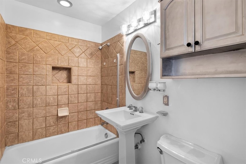 25427 Belle Porte Property Photo 14