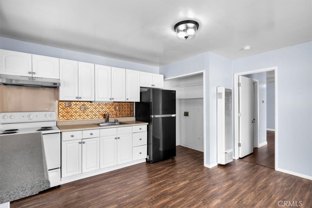25427 Belle Porte Property Photo 17