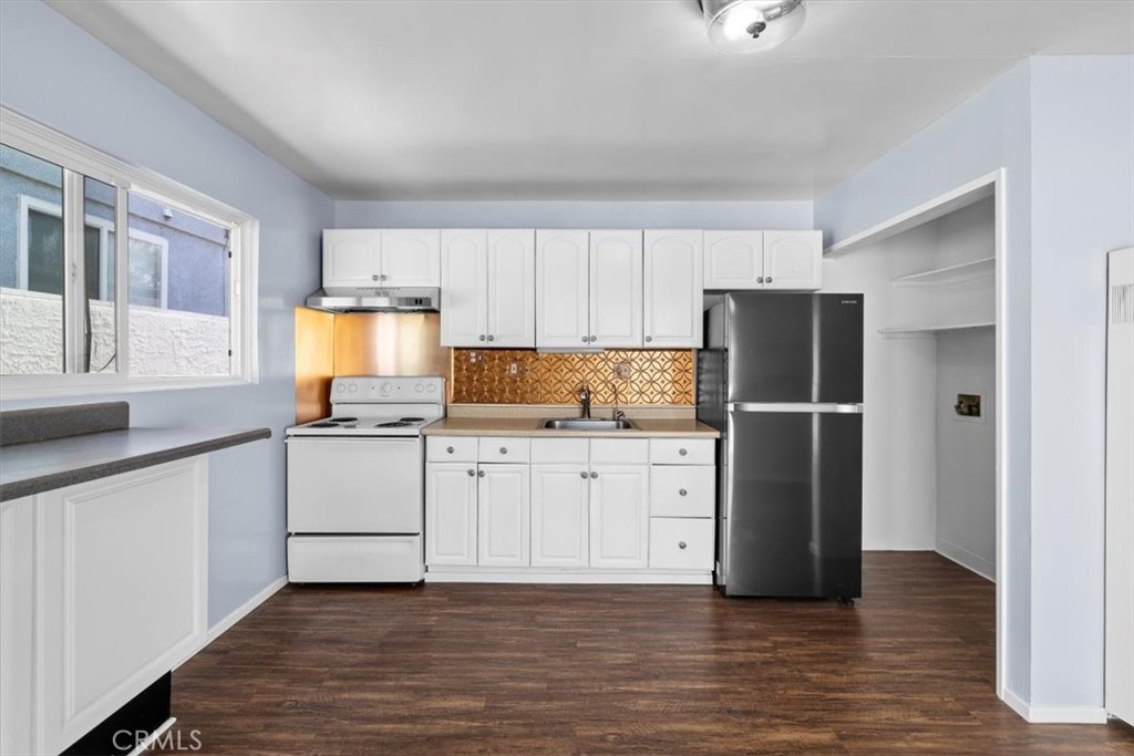 25427 Belle Porte Property Photo 18