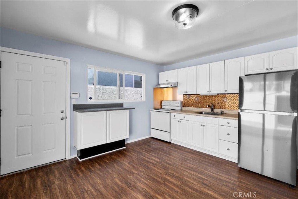 25427 Belle Porte Property Photo 19