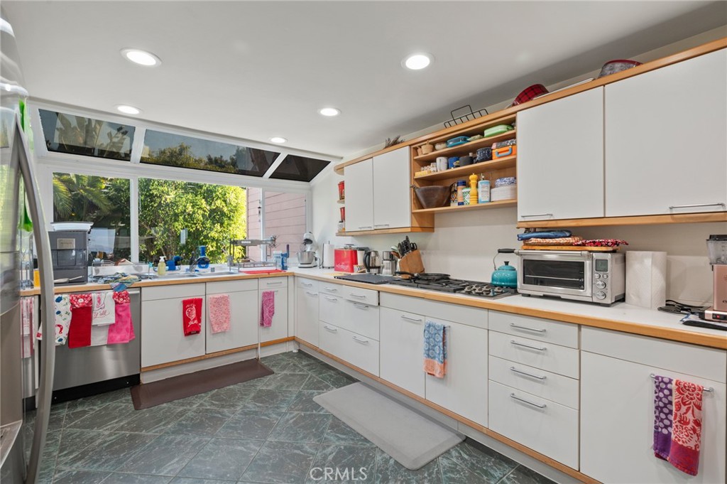 867 Aubrey Court 3 Property Photo 10