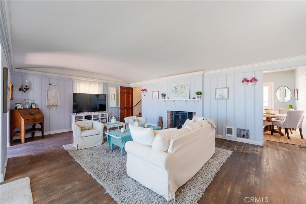 1818 The Strand 1 Property Photo 18