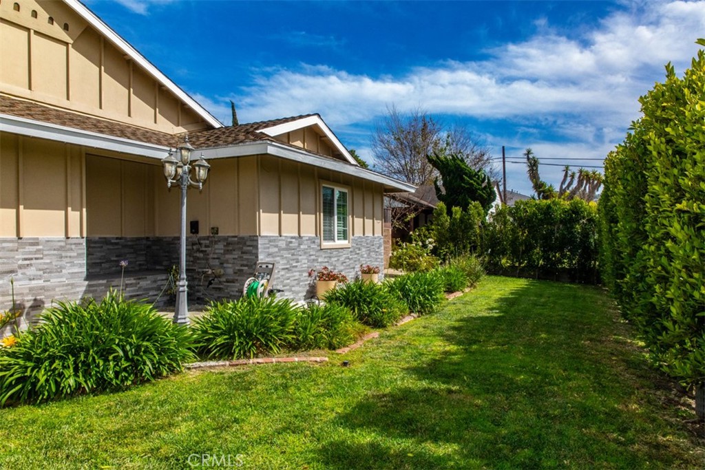 23404 Anza Avenue Property Photo 10