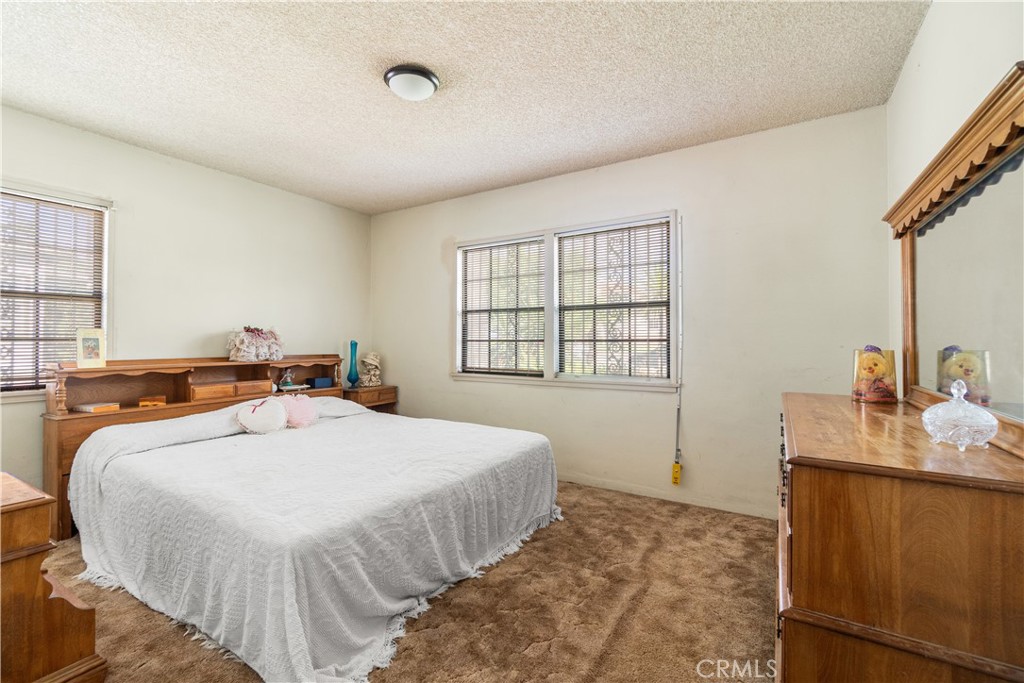 1457 W 1st Property Photo 14