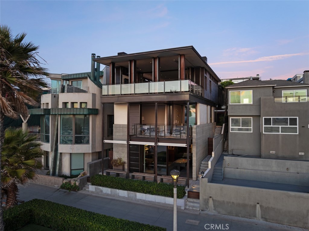 3216 The Strand Property Photo 3