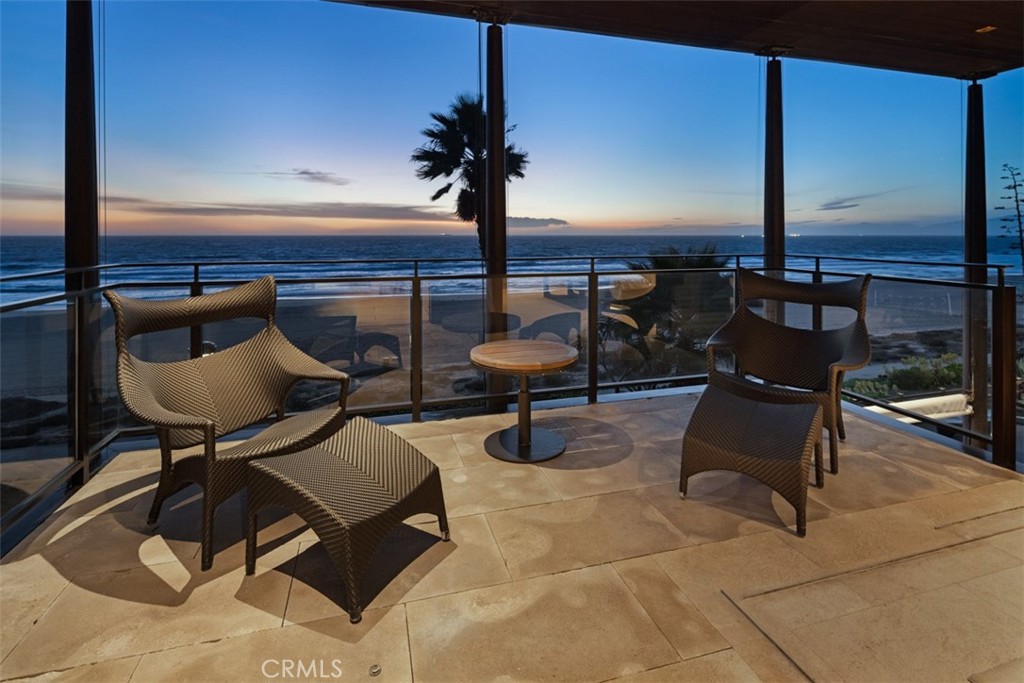 3216 The Strand Property Photo 20