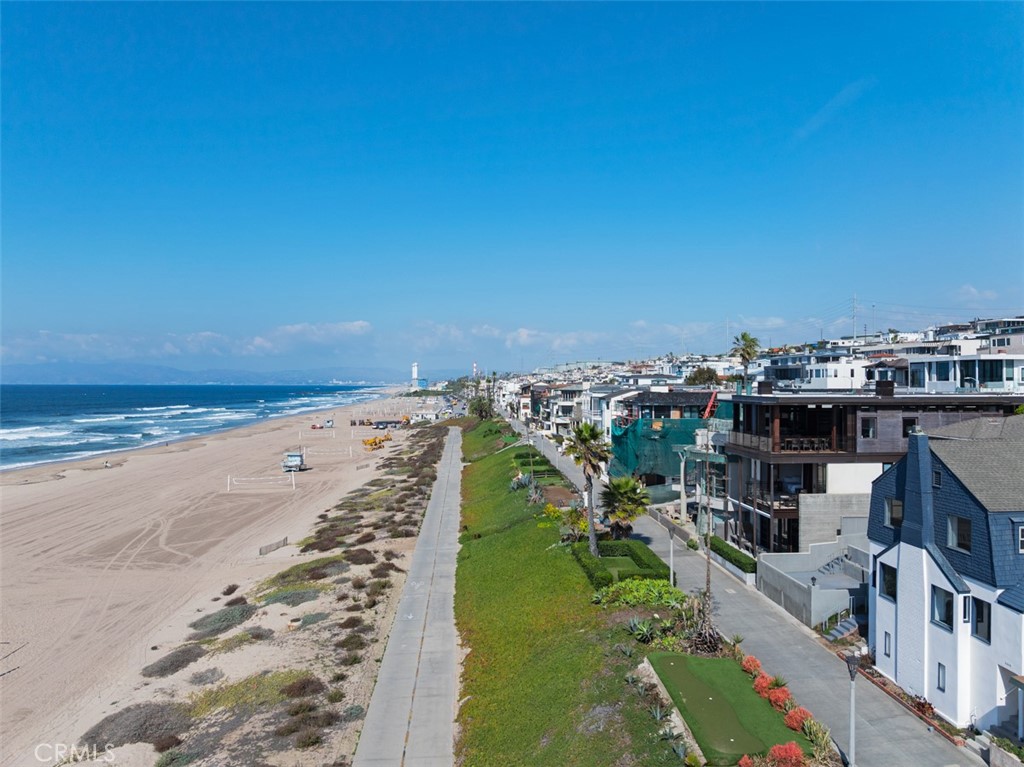 3216 The Strand Property Photo 53