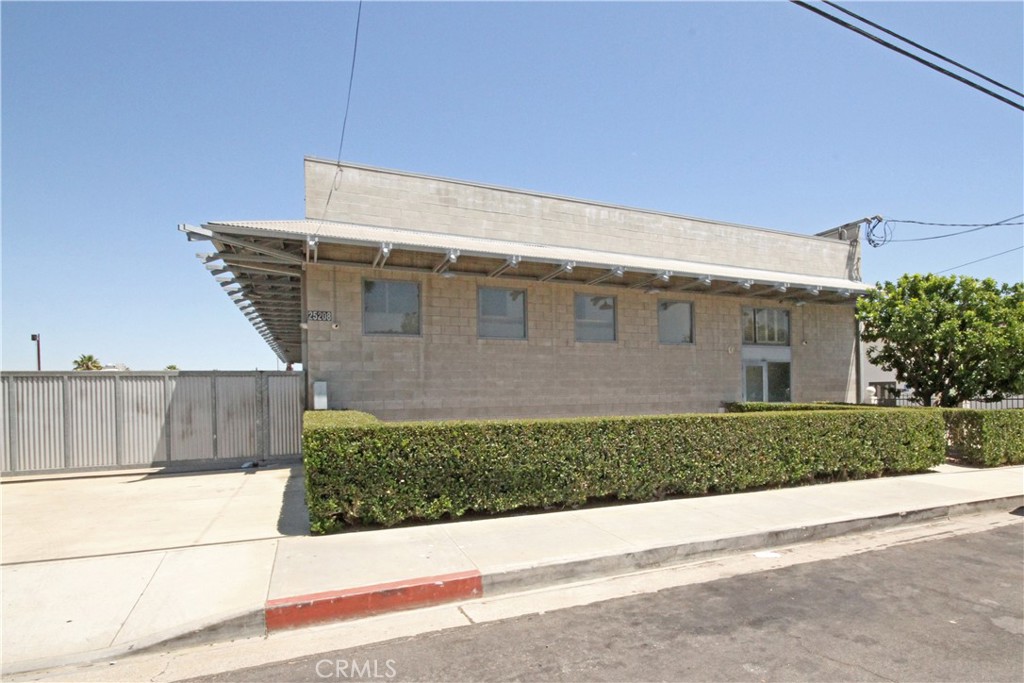 25208 Broadwell Avenue A Property Photo 1