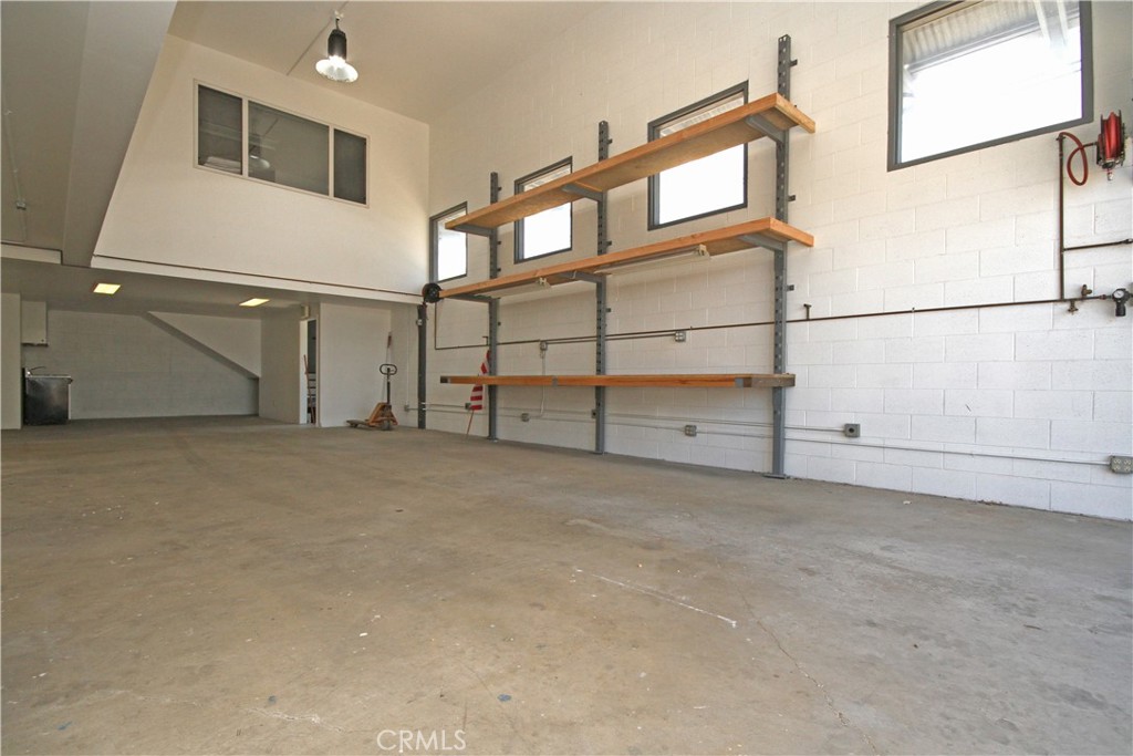 25208 Broadwell Avenue A Property Photo 4
