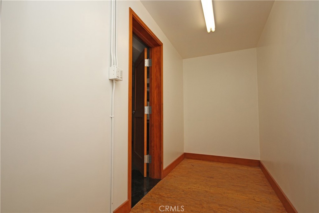 25208 Broadwell Avenue A Property Photo 7