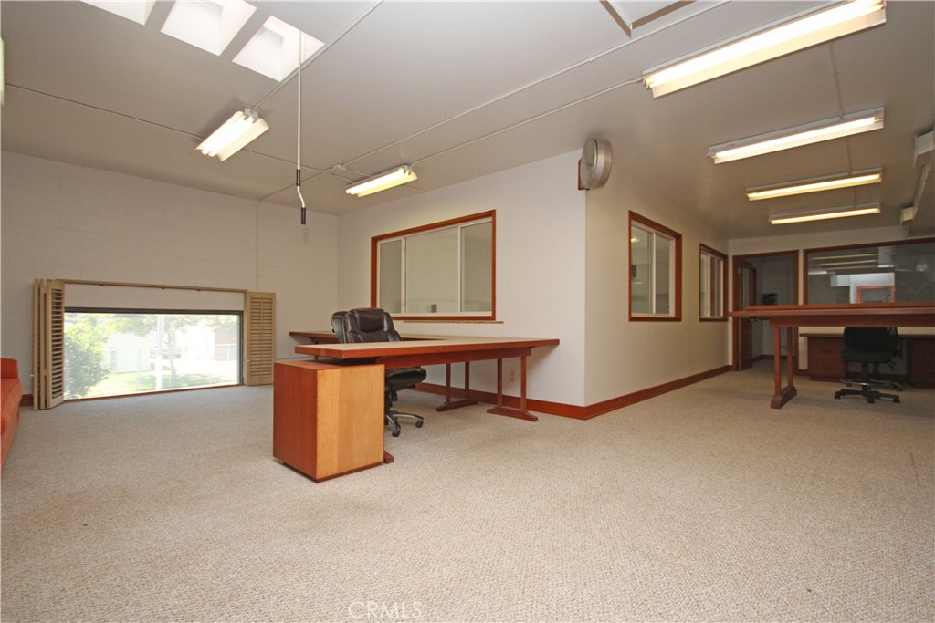 25208 Broadwell Avenue A Property Photo 16