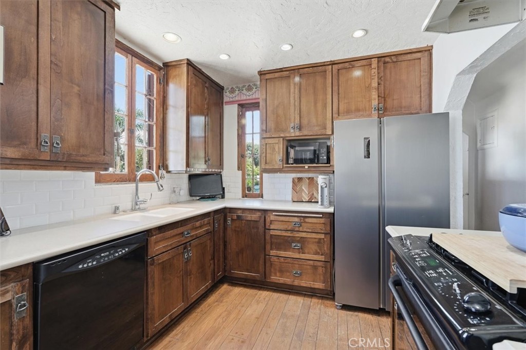 4308 Crest Drive Property Photo 23