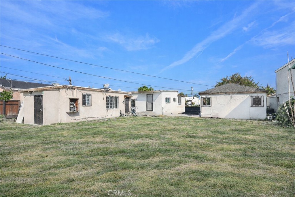 2106 E 113th Property Photo 10