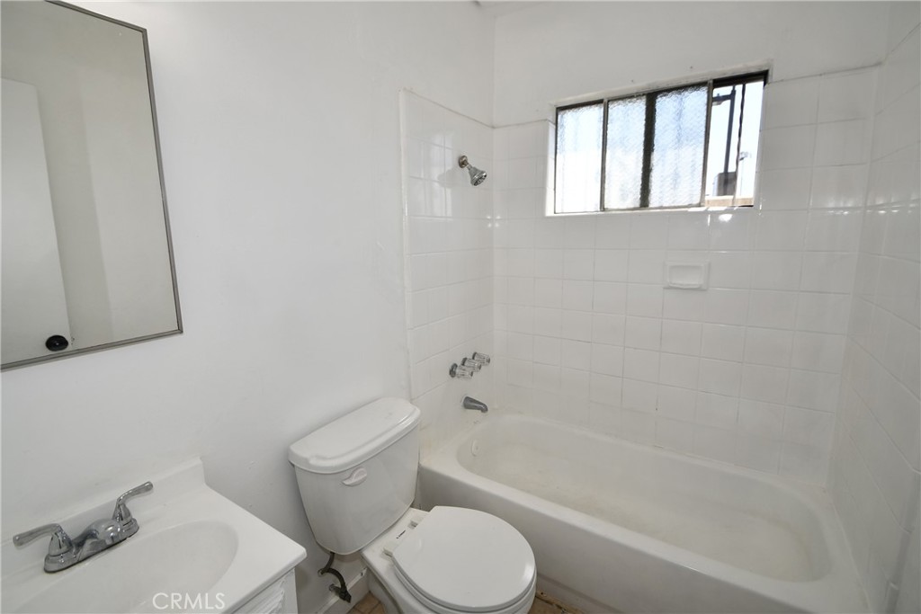 7104 San Pedro Property Photo 26