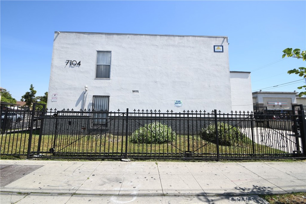 7104 San Pedro Property Photo 46