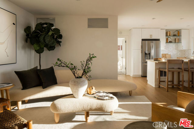 1000 The Strand Property Photo 9