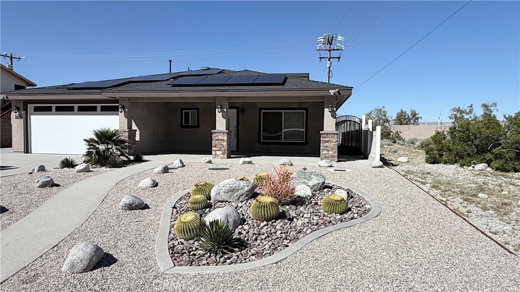 60242 Palm Oasis Property Photo 1
