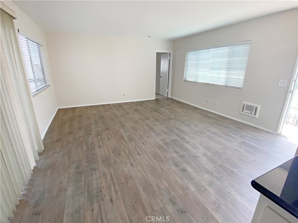 637 Manhattan Beach Boulevard Property Photo 21