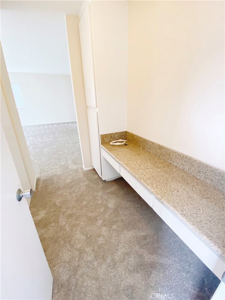 637 Manhattan Beach Boulevard Property Photo 25