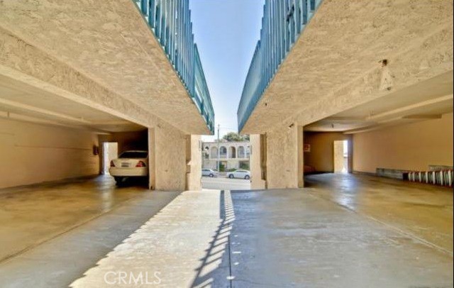 637 Manhattan Beach Boulevard Property Photo 28