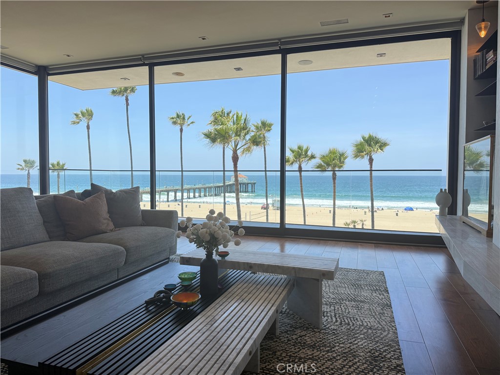 1204 The Strand Property Photo 6
