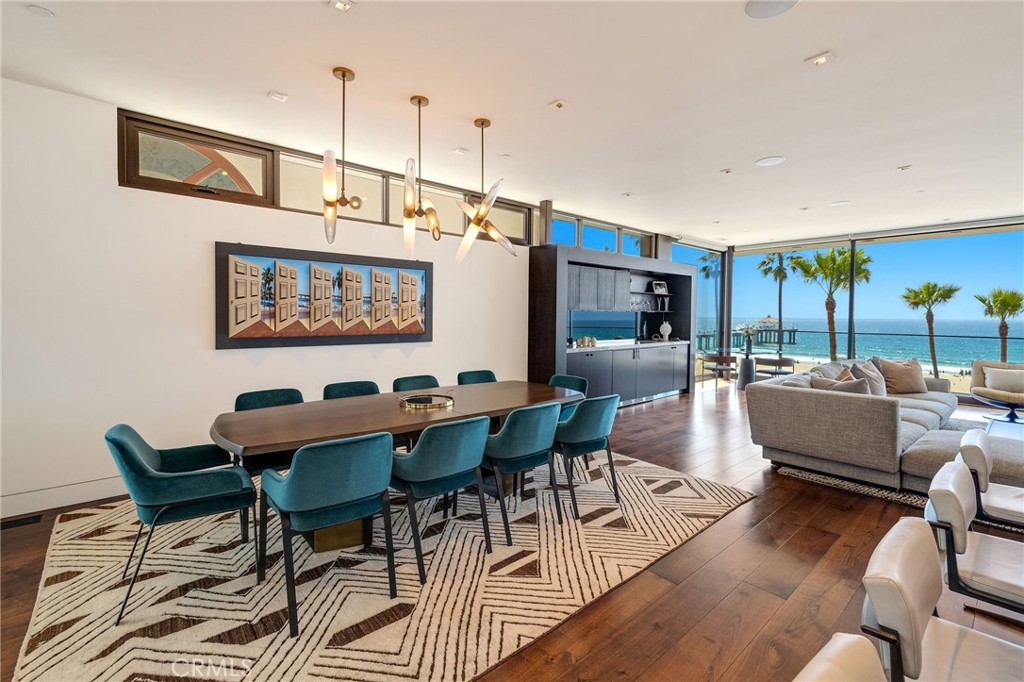 1204 The Strand Property Photo 10