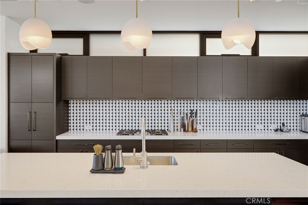 1204 The Strand Property Photo 16