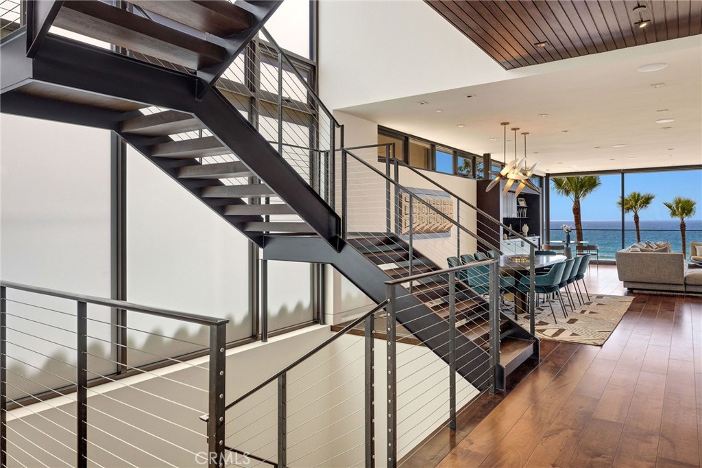 1204 The Strand Property Photo 21