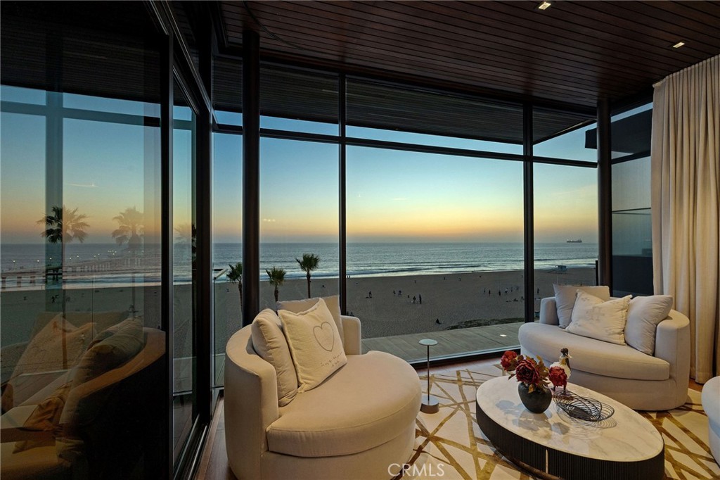 1204 The Strand Property Photo 26