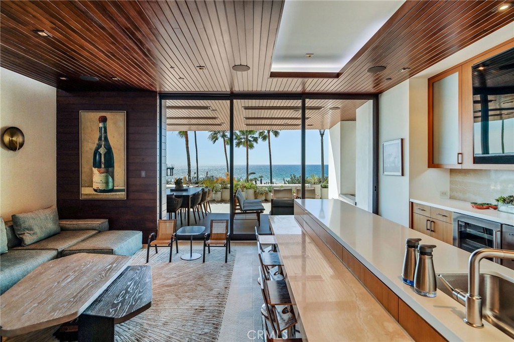 1204 The Strand Property Photo 32