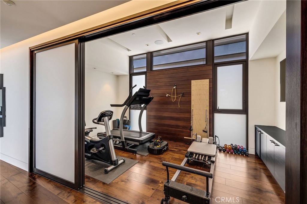 1204 The Strand Property Photo 33
