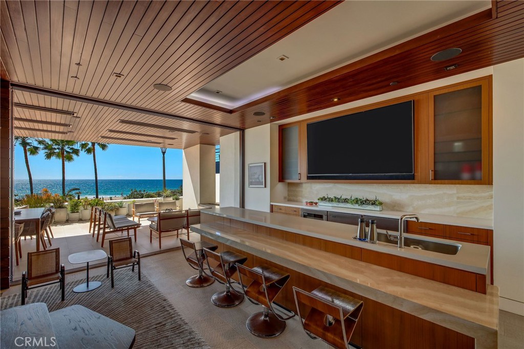 1204 The Strand Property Photo 36