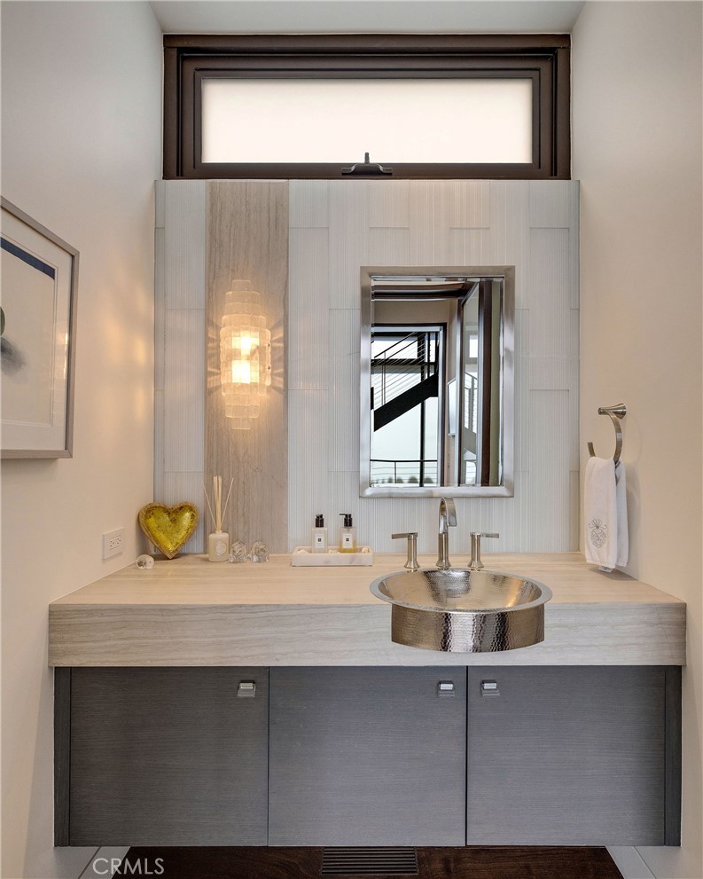 1204 The Strand Property Photo 41