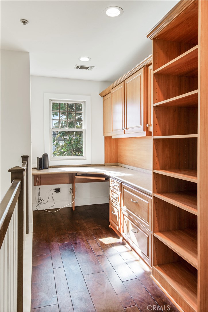 420 S Broadway A Property Photo 19