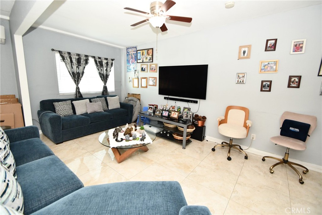 114 S Thorson Property Photo 3