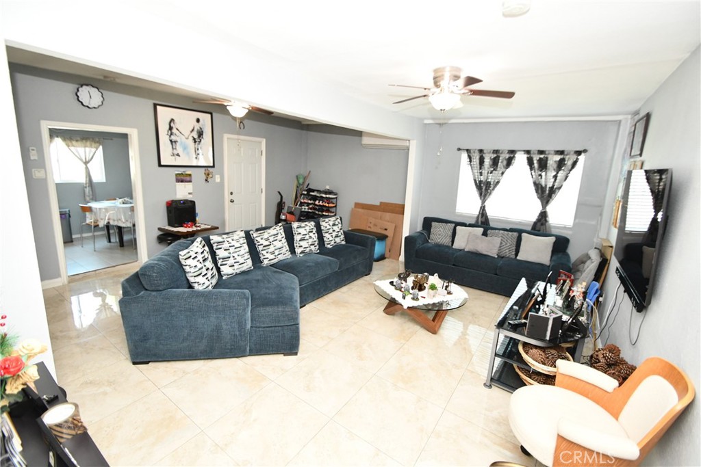 114 S Thorson Property Photo 6