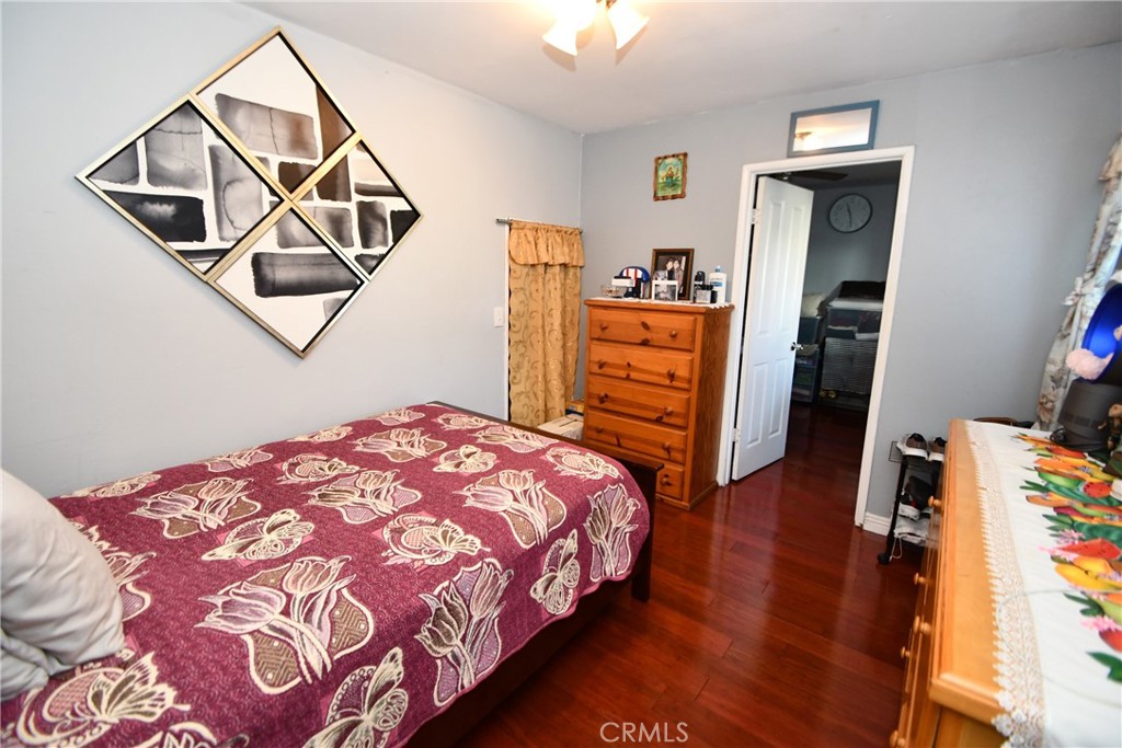 114 S Thorson Property Photo 13