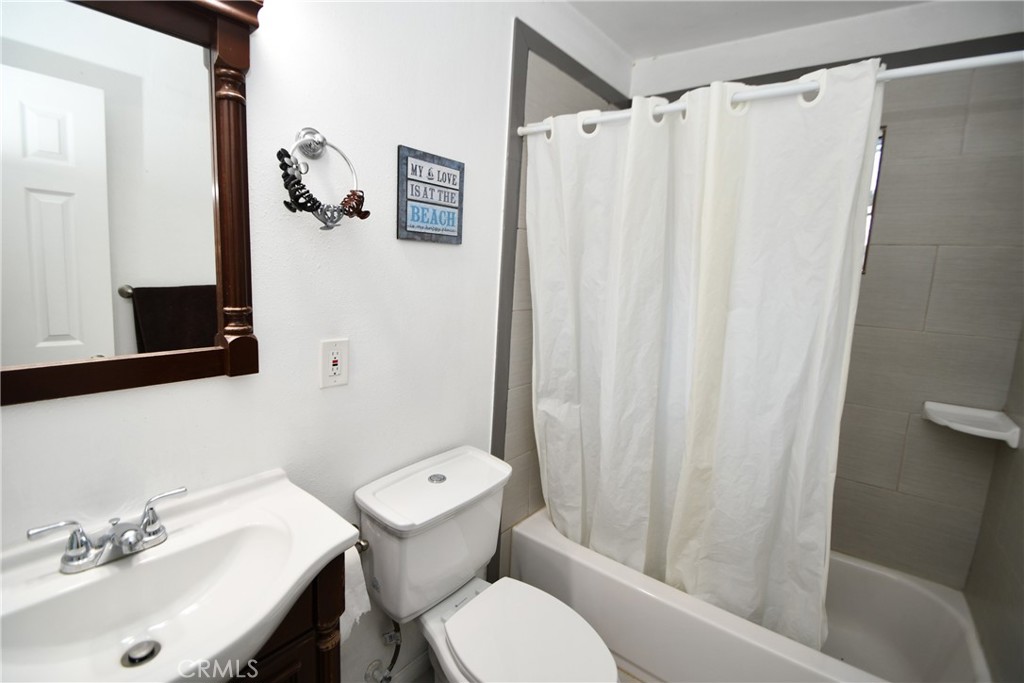 114 S Thorson Property Photo 15