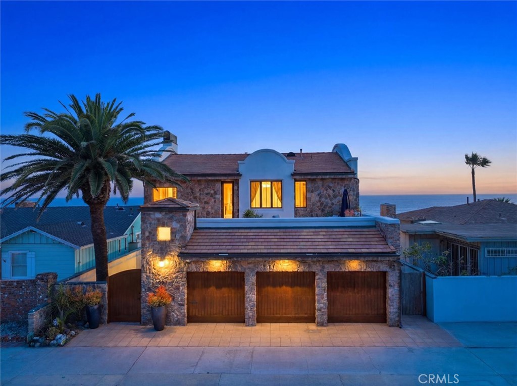 807 Esplanade Property Photo 2
