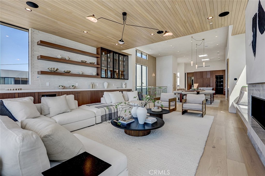 1404 Manhattan Property Photo 26