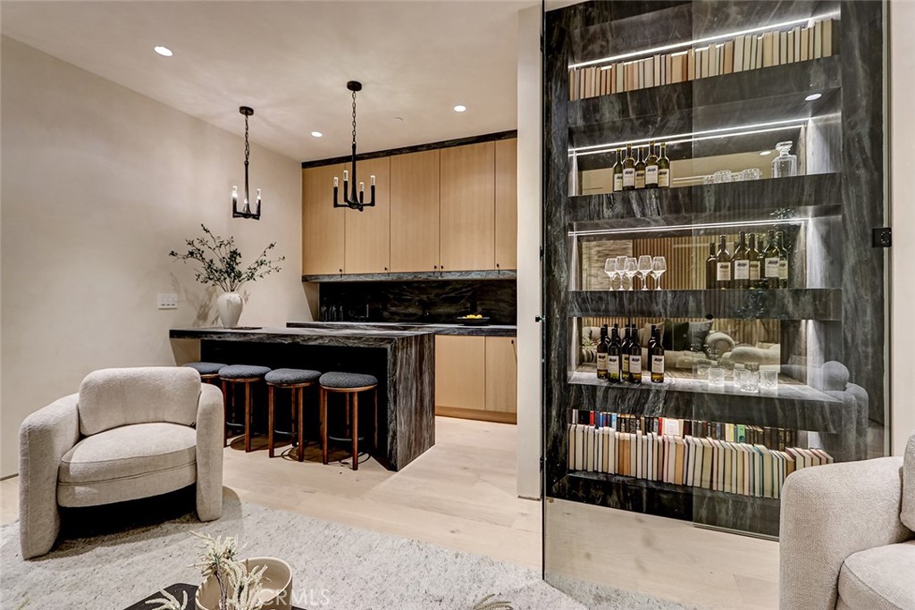 1404 Manhattan Property Photo 38
