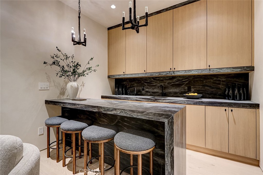 1404 Manhattan Property Photo 39