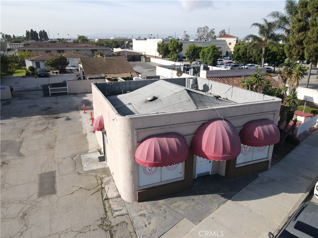 1716 W Redondo Beach Property Photo 1