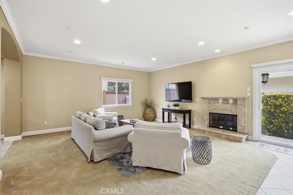 1805 Speyer Lane B Property Photo 2