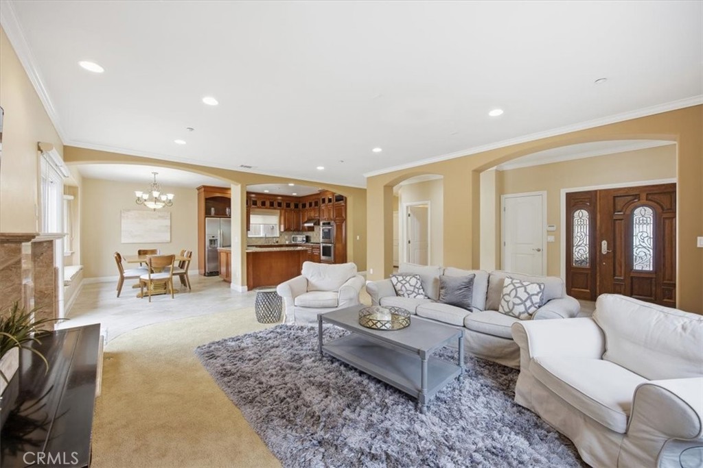 1805 Speyer Lane B Property Photo 4