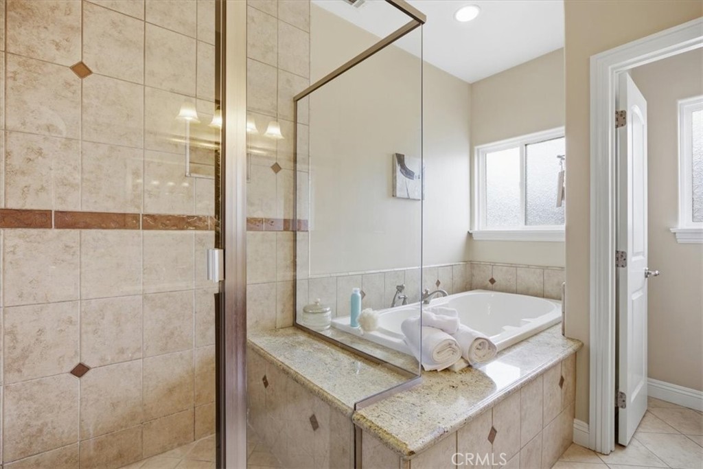1805 Speyer Lane B Property Photo 15
