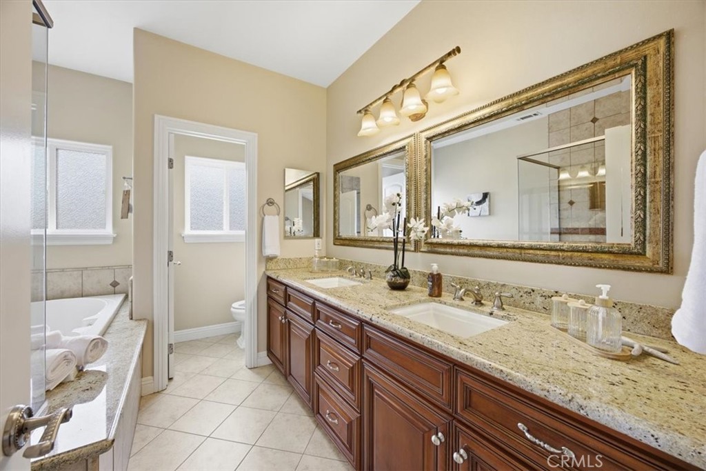 1805 Speyer Lane B Property Photo 16