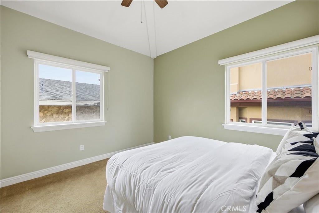 1805 Speyer Lane B Property Photo 26