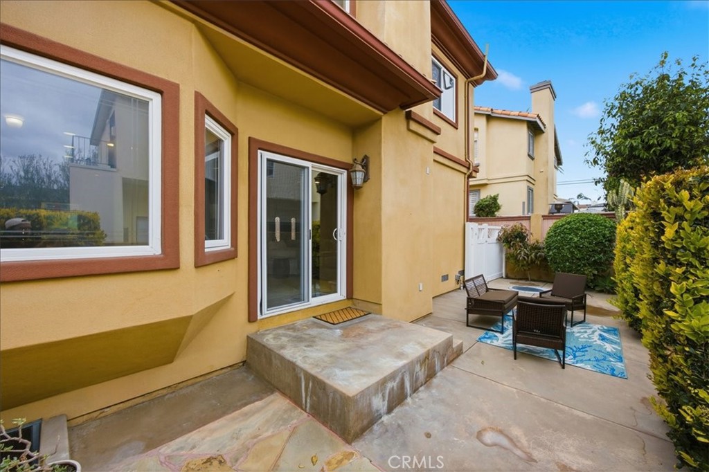 1805 Speyer Lane B Property Photo 30