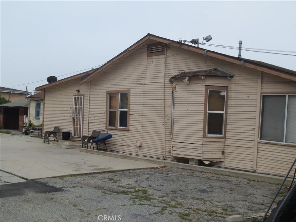 1716 W Redondo Beach Property Photo 15
